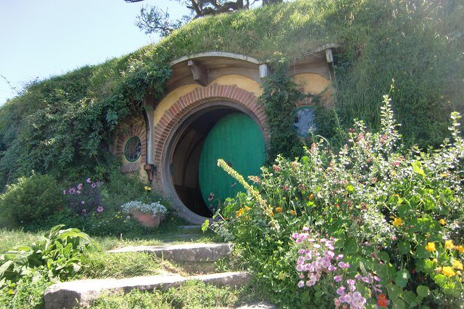 Hobbiton Movie Set Tour from Auckland - Who Should Consider This Tour?