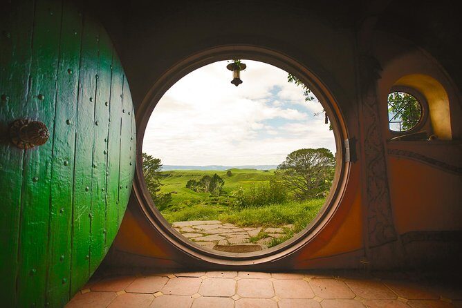 Hobbiton Movie Set Tour with lunch from Auckland - Key Points
