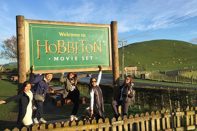 Hobbiton & Rotorua Small Group Day Tour inc Te Puia from Auckland - Introduction to the Tour Experience