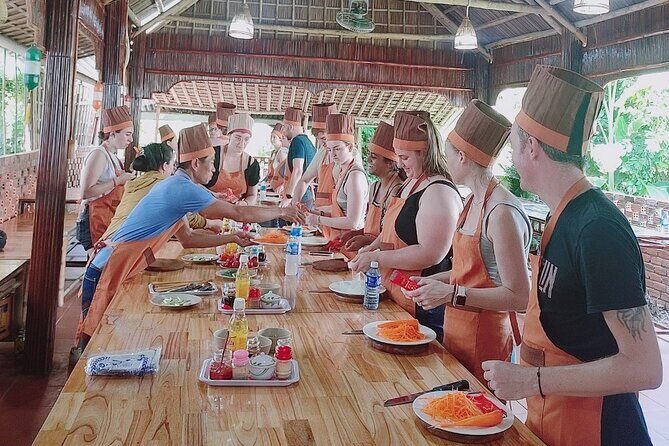 Hoi An Eco Cooking Class (Local Market, Basket Boat, COOKING) - Who Will Love This Tour