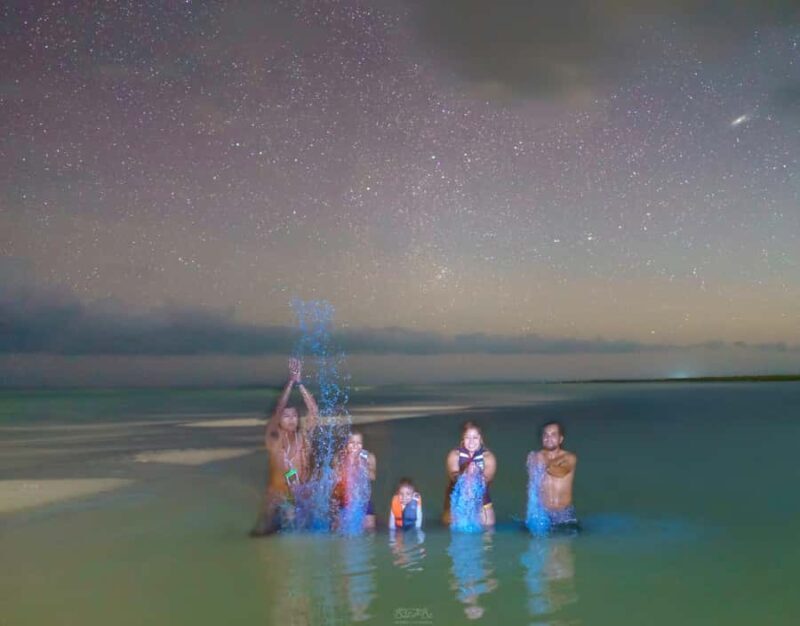 Holbox: Bioluminescence Kayaking and Stargazing - An In-Depth Look at the Tour Experience