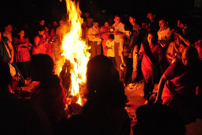 Holi Festival Tour - Key Points
