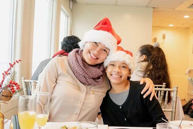 Holiday Brunch with Cocoa Cruise in New York City - A Detailed Look at the Experience