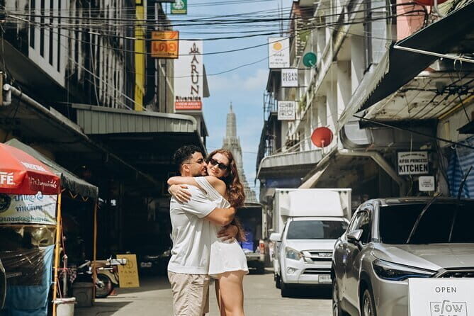 Holiday Travel Photoshoot in Bangkok - Key Points