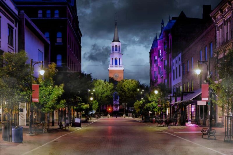 Hollow in the Hills: Buried in Burlington Ghost Tours - The Value for Your Money