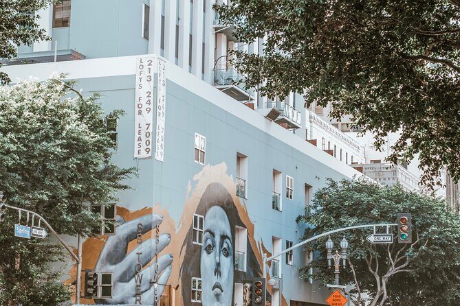 Hollywood, Celebrity Homes, Film Locations and Sunset Strip Tour in Los Angeles - Frequently Asked Questions