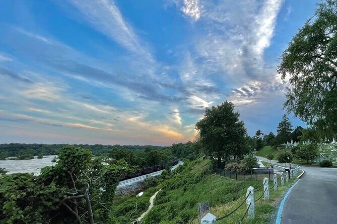 Hollywood Cemetery Hills and History - FAQ