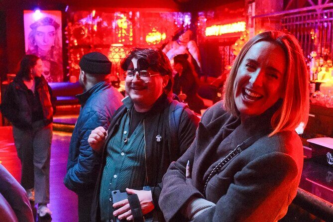 Hollywood Cocktails & True Crime  3 Drinks Included - Key Points