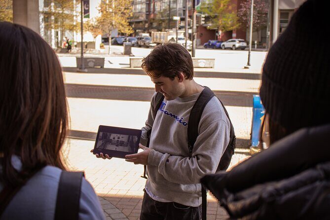 Hollywood North Experience Tour in Canada - Practical Details