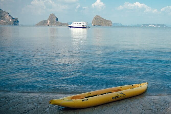 Hong by Starlight with Canoe - Key Points