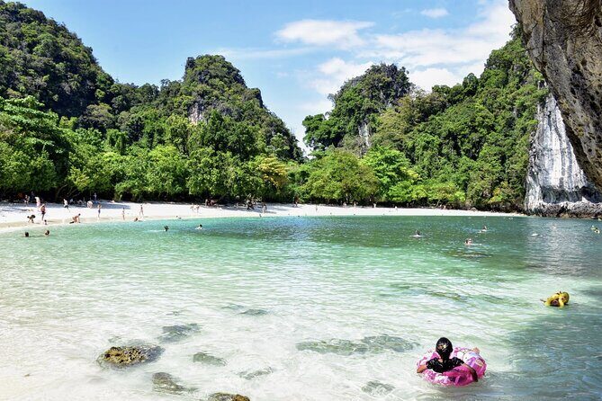 Hong Island Sunset Tour with Buffet Dinner & Night Snorkeling - Who Should Book This Tour?