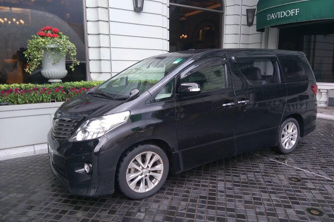 Hong Kong MiniBus Transfer: Hotel / Cruise Terminal and Airport - The Journey in a Toyota Coaster MiniBus