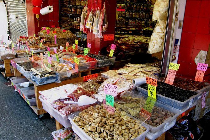 Hong Kong Street Food Tour with a Local: 100% Personalized & Private - Why This Tour Stands Out