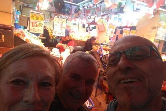 Hong Kong Street Food Tour with Local Guide - Key Points