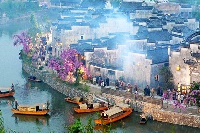 Hongcun and Chengkan Ancient Village Private Day Tour from Huangshan - Key Points