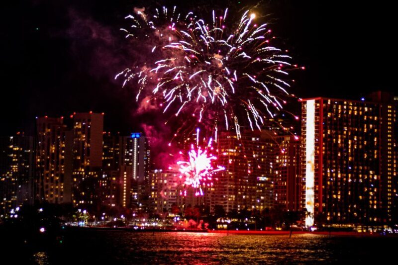 Honolulu: Friday Night Fireworks Cruise with Music - Practical Details and Tips