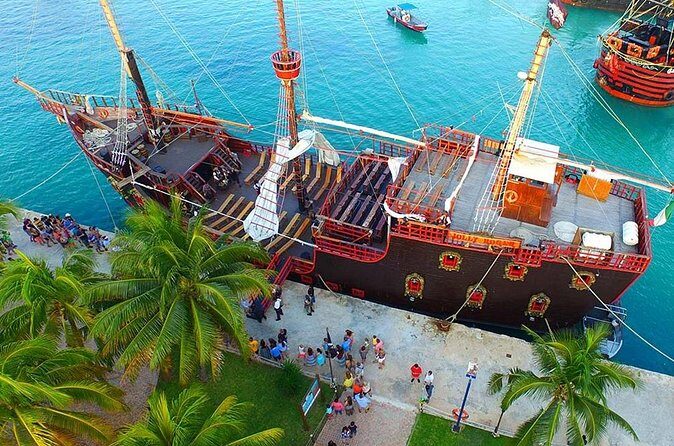 Hook boat in Cancun - Who Should Book This Tour?