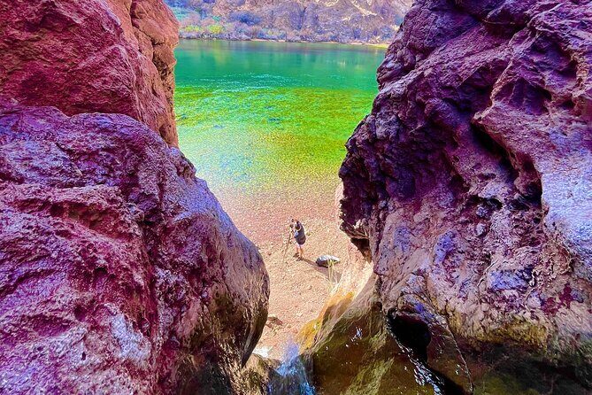 Hoover Dam Kayaking Trip, 6 Hot Springs, 6 Caves, 4 Waterfalls - Who Will Love This Tour?