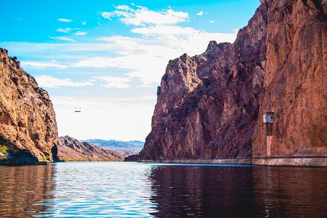 Hoover Dam Walk & Emerald Cave Kayak Combo with Lunch - Key Points