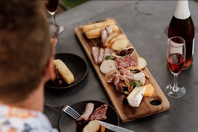 Hop on Hop Off Bus - Tamborine Mountain - Analyzing the Value and Potential Drawbacks