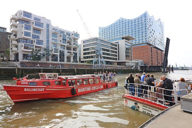Hop-on hop-off on the water with the Maritime Circle Line in Hamburg - A Detailed Look at the Hamburg Water Tour Experience