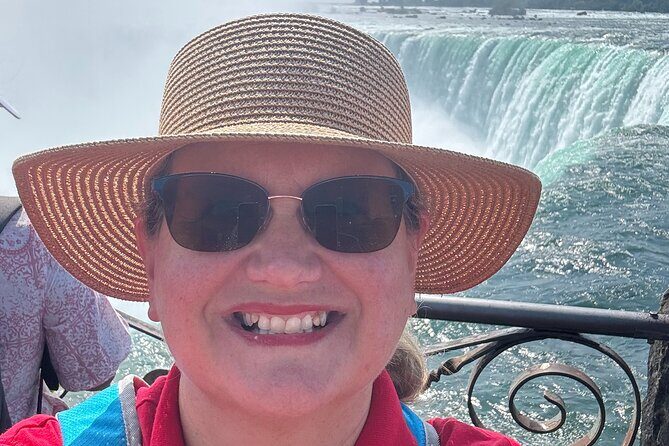 Hornblower Boat and Walking Tour of Niagara Falls - A Detailed Look at the Tour Experience