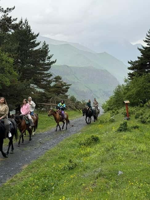 Horse riding tour in Kazbegi - Key Points