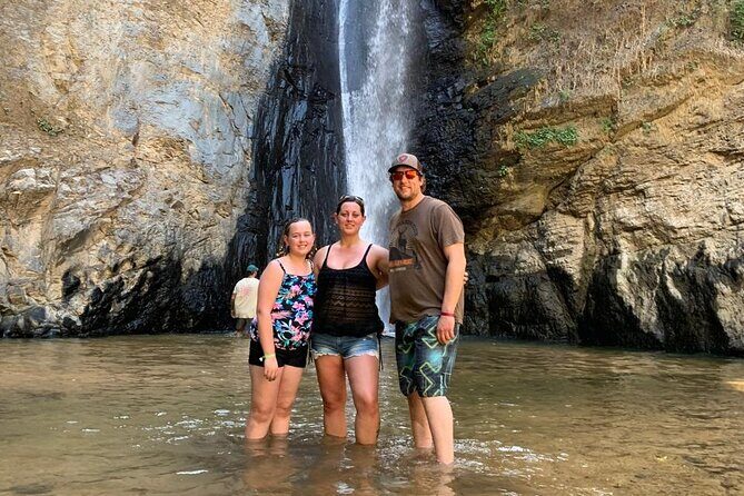 Horseback riding to visit the waterfall - Who Should Consider This Tour?