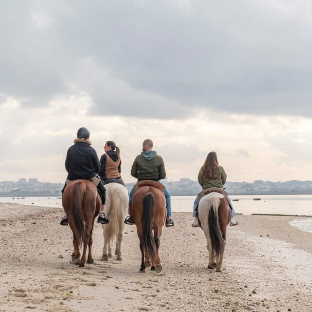 Horseback Riding Trough The Beach GROUP - PDT - FAQs