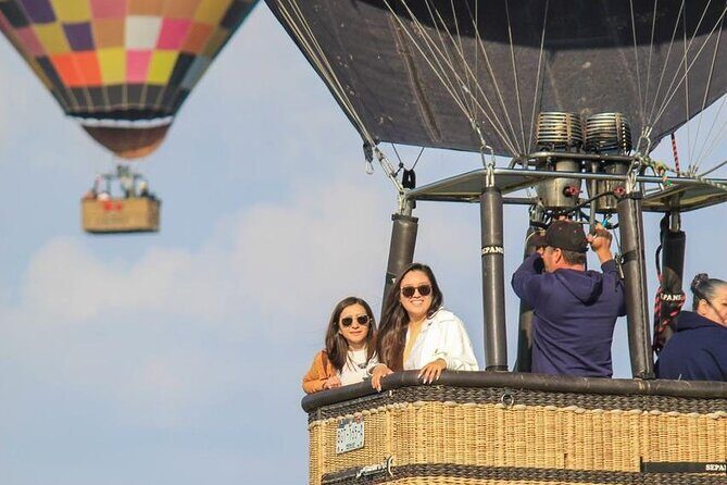 Hot Air Balloon Flight over Teotihuacan with CDMX Transportation - Key Points