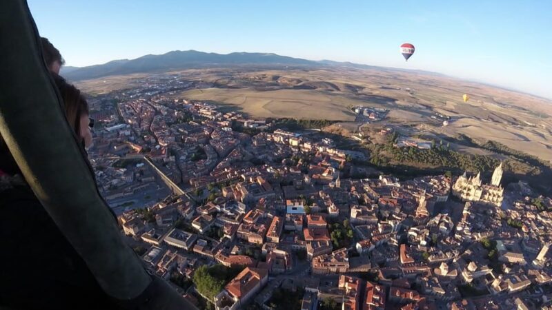 Hot air Balloon over Segovia & Hop-on&Hop-off Touristic Bus - A Thorough Look at the Experience