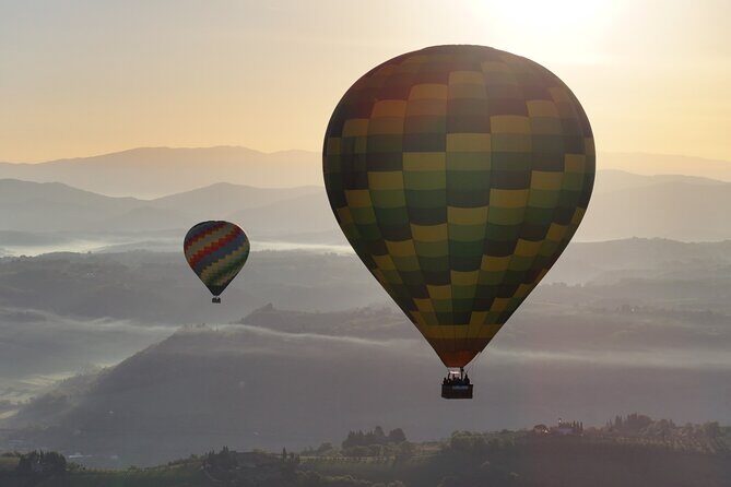 Hot air balloon over the hills of Pienza, Montalcino and Val D'Orcia - Why This Tour Is Worth Considering