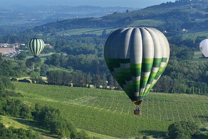 Hot air balloon over the hills of Pienza, Montalcino and Val D'Orcia - Frequently Asked Questions