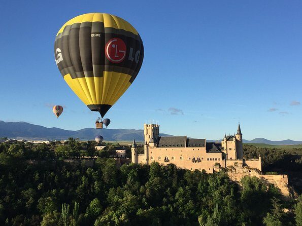 Hot-Air Balloon Ride over Segovia with Optional Transport from Madrid - FAQs