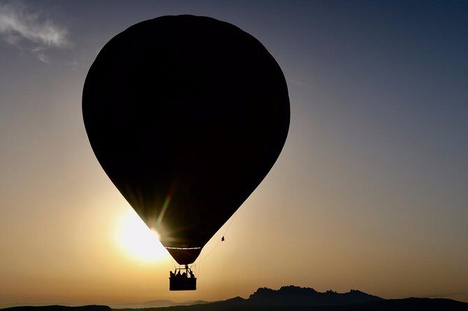 Hot Air Balloon with Champagne, Optional Photos,Video & Breakfast - Who Will Love This Tour?