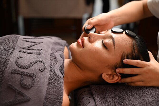 Hot Stone Massage For Full Body Blood Circulation At Da Nang - Key Points