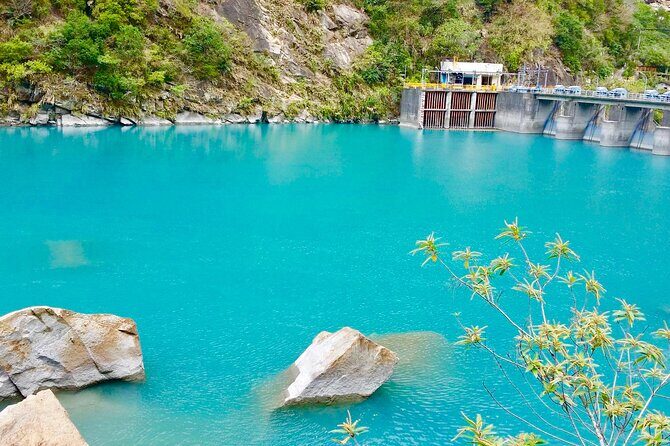 Hualien Taroko Day Tour From Ximending - Cultural and Scenic Highlights: Buluowan Terrace & Qingshui Cliff