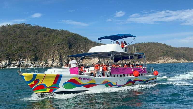 Huatulco: Bays Boat Tour with Snorkeling and Hotel Pickup - Authentic Experiences and Potential Drawbacks