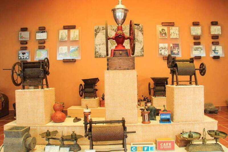 Huatulco: Local Coffee Tasting and Cultural Experience - Cultural Artifacts and Architectural Highlights