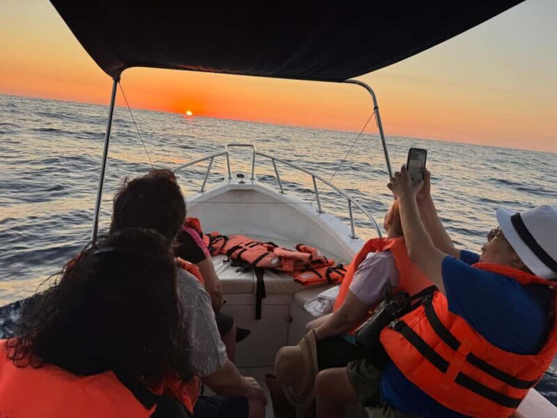 Huatulco: Sail at dawn and watch the marine life - Authenticities and Aspects Travelers Love