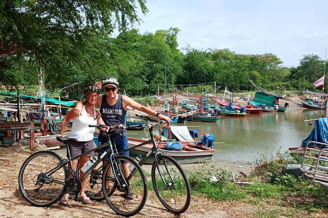 Huay Yang Waterfall and Visit Singkorn Border Market Private Tour from Hua Hin - The Sum Up: Is This Tour Right for You?