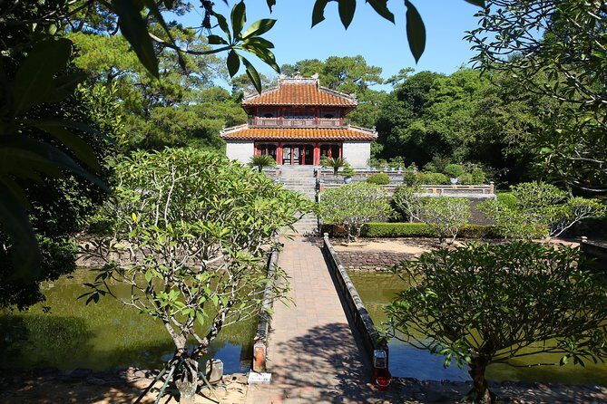 Hue City Tour 3 Tomb & Citadel Sightseeing Perfume River By Dragon Boat - Discovering Hue: A Full-Day Private Tour of Imperial Treasures and Scenic Views