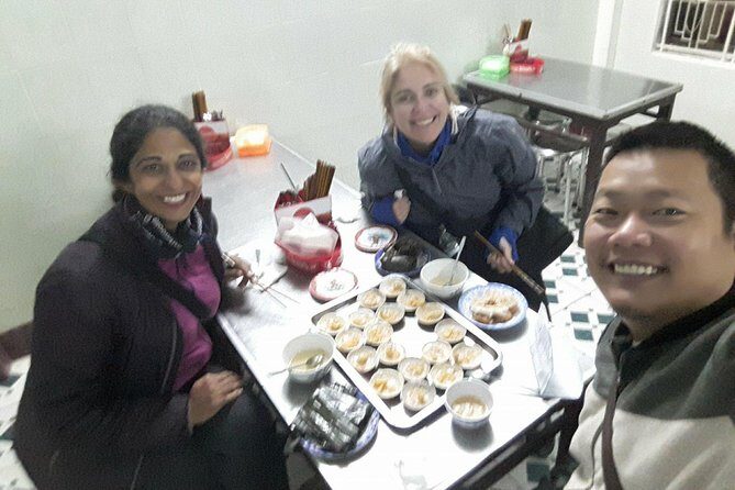 Hue Food Tour by Walking or Cyclo or Motorbike with Driver - Guides and Authenticity