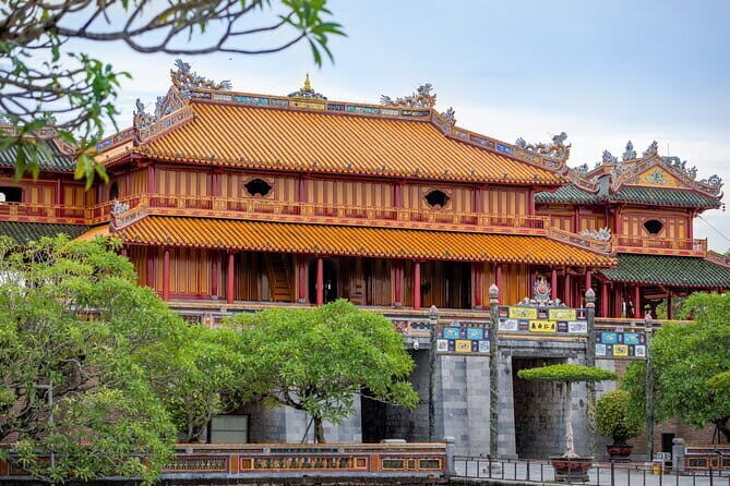 Hue Imperial and Forbidden City Guided Tour in 2,5 hours - Exploring Hue’s Imperial and Forbidden City in Just 2.5 Hours