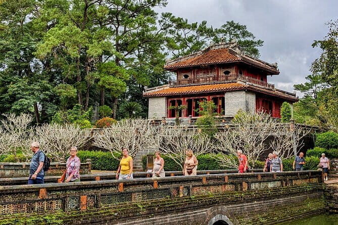 Hue Imperial City Walking Tour - Tip Based Walking Tour - Who Is This Tour Best For?