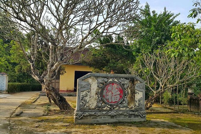 Hue Private tour to Thuy Bieu village 1 day - Key Points