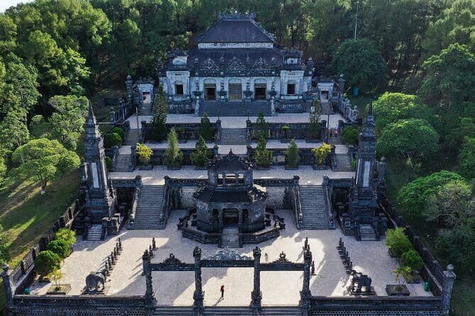Hue Tour Customize By Hai Van Pass-Citadel-Mausoleums-Dragon Boat - An In-Depth Look at the Tour Experience
