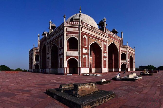 Humayun's Tomb Skip-the-Line E-tickets & guide Delhi transfers - An In-Depth Look at the Tour Experience