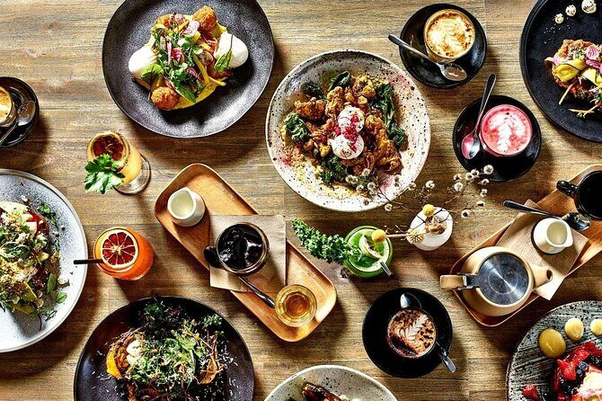 Hunter Valley Romantic Bubbly Breakfast Helicopter Tour from Cessnock - Introducing the Hunter Valley Romantic Bubbly Breakfast Helicopter Tour