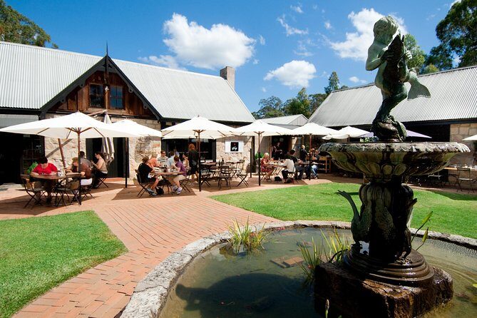 Hunter Valley Romantic Bubbly Breakfast Helicopter Tour from Cessnock - Key Points